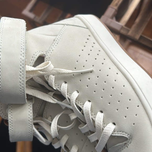 Lacoste Tamora Hi Fashion Sneakers Womens Size 5 leather Strap Shoes Gray - Picture 9 of 12